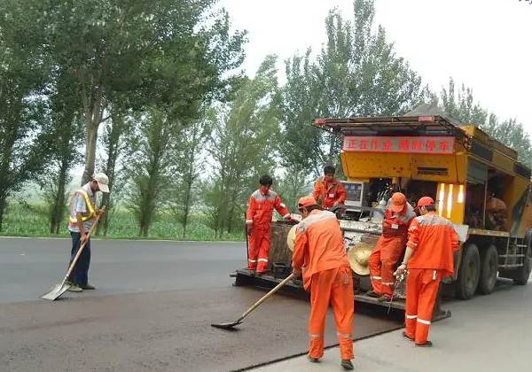 It is urgent to strengthen awareness of road maintenance_1